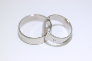 Snubní prsteny v bílém zlatě