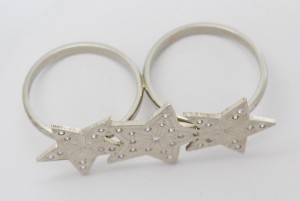 Prsten hvězdy na dva prsty