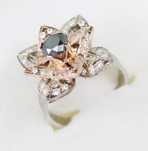 Prsten květ s černým diamantem