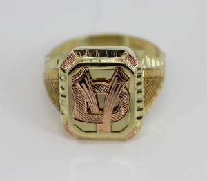 Pečetní prsten monogram V. D.