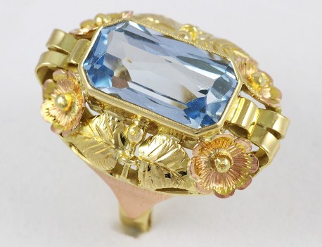 Barokní prsten s modrým kamenem