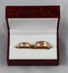 Snubní prsteny v červeném zlatě