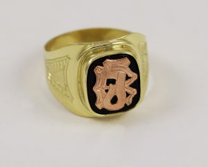 Pánský prsten s monogramem